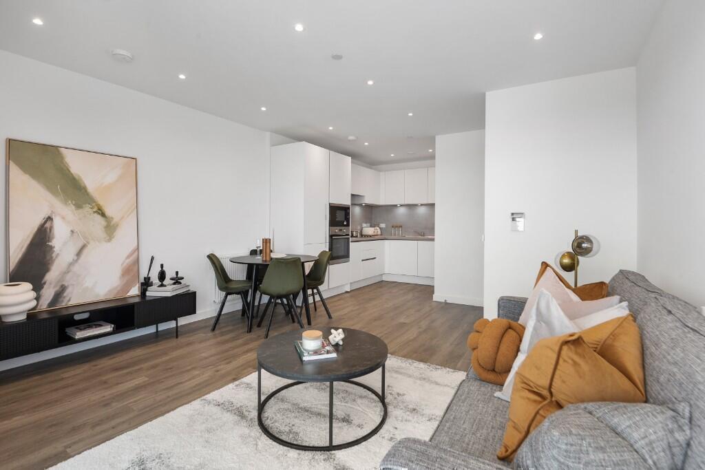 Main image of property: Wolff House, Ridgeway Views, London, NW7