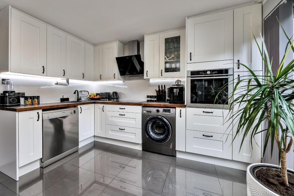 Tern Close, Haverhill photo 3