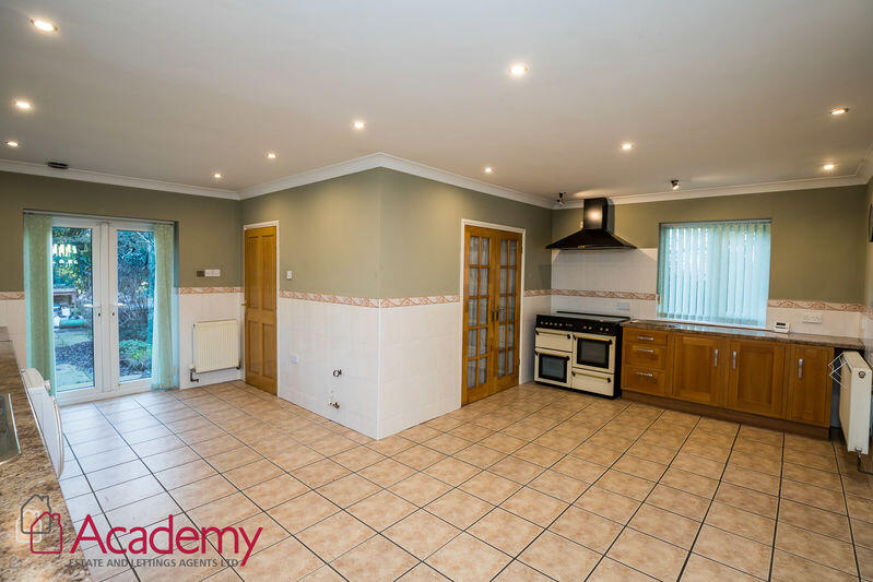 Lancaster Avenue, Widnes photo 3