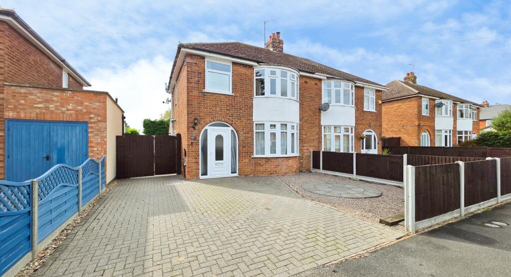 Main image of property: North Parade, Sleaford, NG34