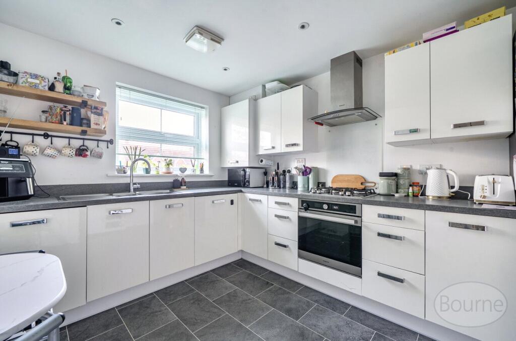 Farm Drive, Petersfield, Hampshire, GU31 photo 3