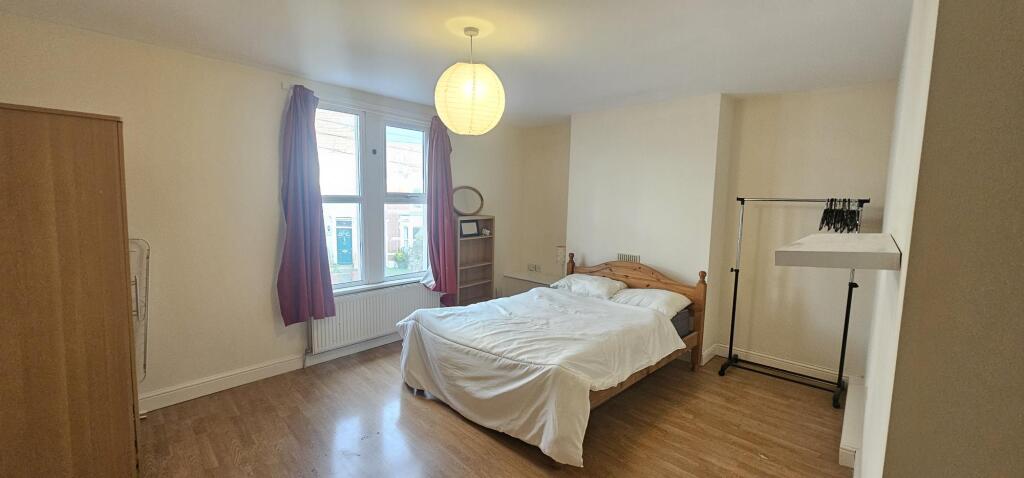 House in Bristol - View 4