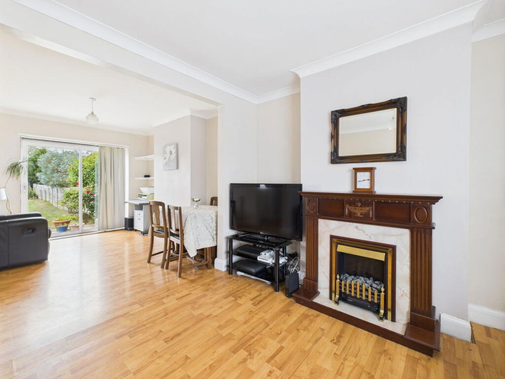 Bramber Road, Worthing, BN14 8QB photo 5