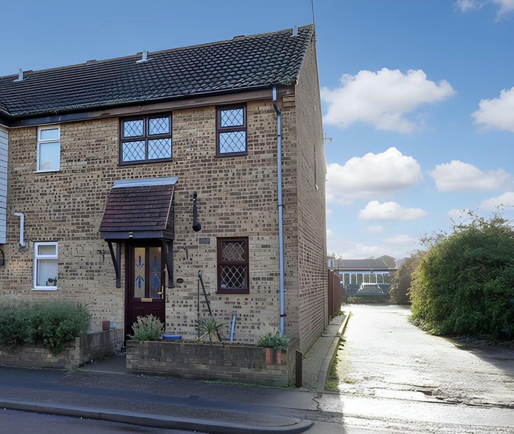 Main image of property: Herongate, Shoeburyness