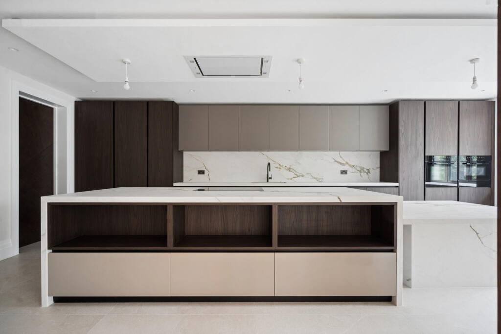 Apartment in Harrow - View 5