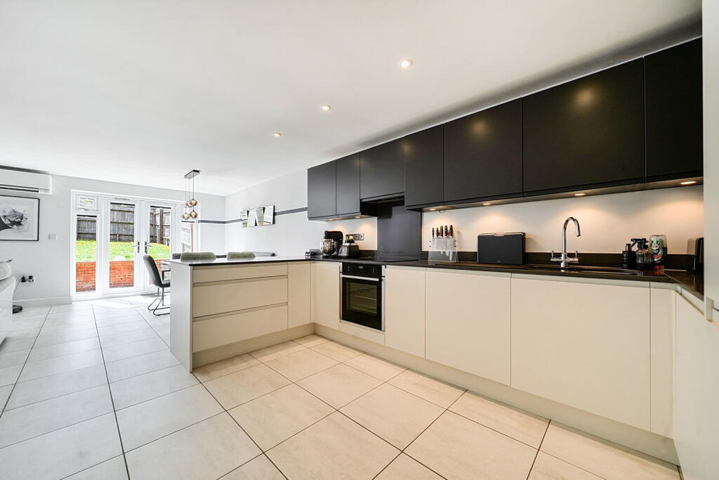 House in Reading - View 2