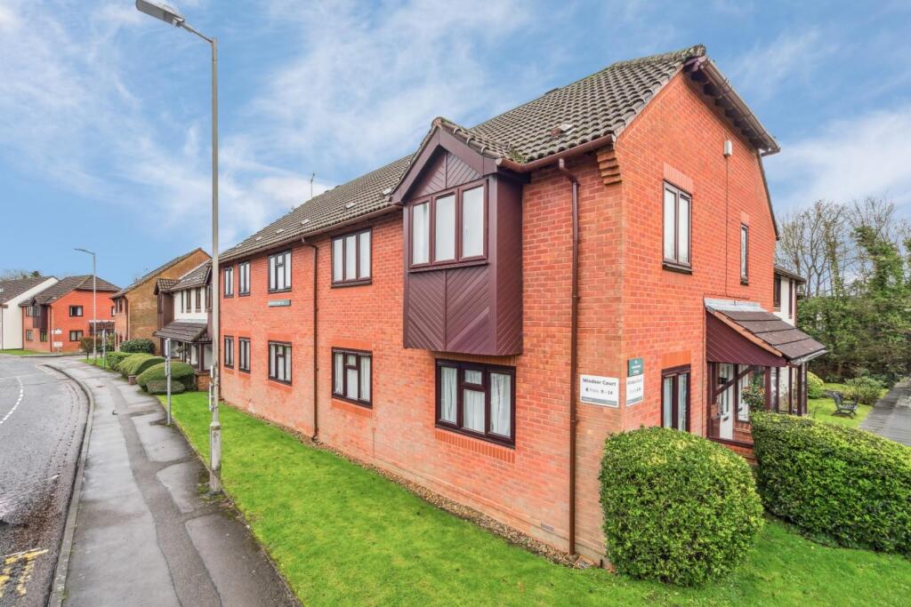 Main image of property: Windsor Court, King George V Road, Amersham, Buckinghamshire, HP6 5AN