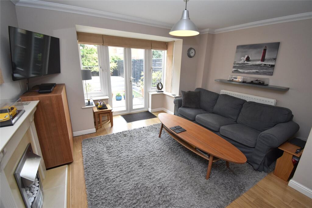 House in Houghton Regis, Central Bedfordshire - View 5