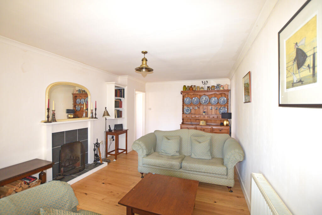 House in Wealden, Pevensey - More