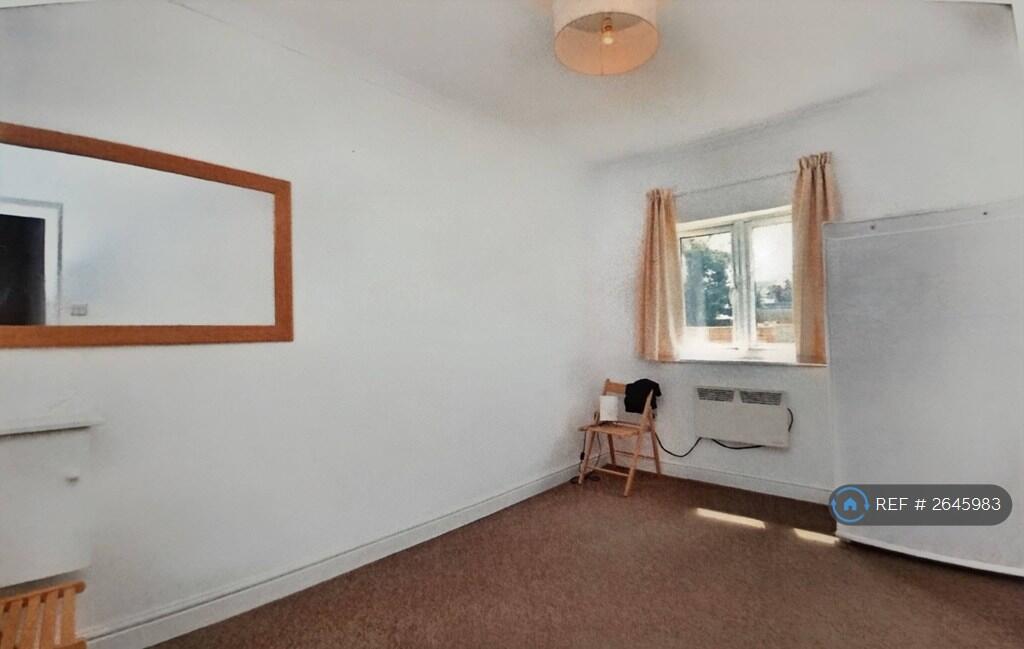 House in Bromley - View 5