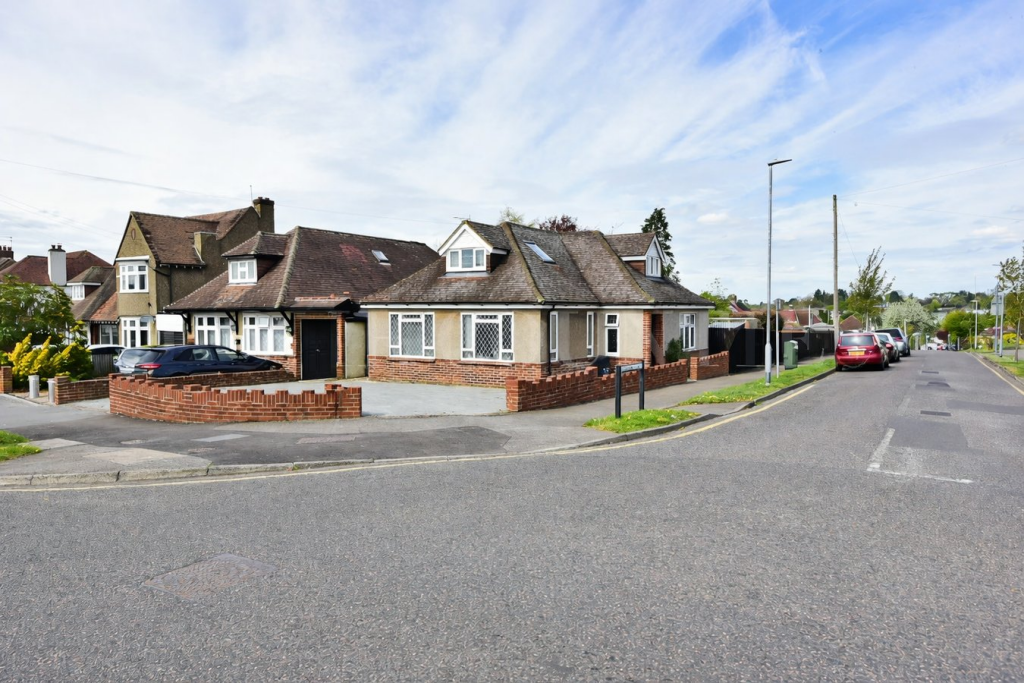 Main image of property: The Walk, Potters Bar, EN6