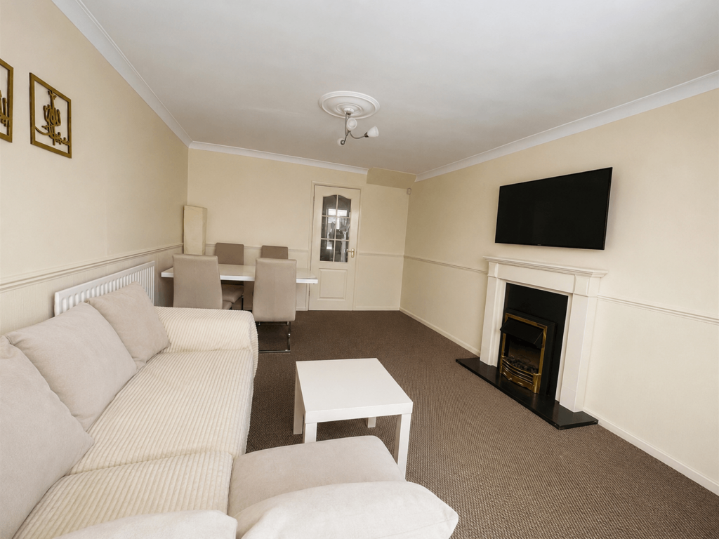 House in Sandwell, Tantany Estate, Tantany - View 5