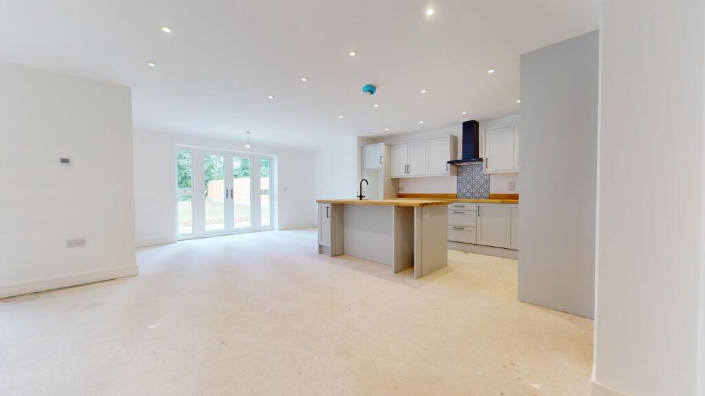 Shrewsbury Road, Edgmond, Newport, Shropshire, TF10 8HT photo 3