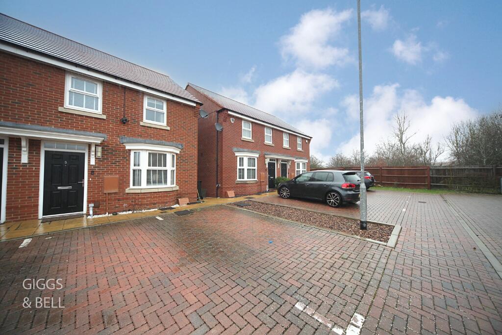 Main image of property: Preacher Close, Luton, Bedfordshire, LU2