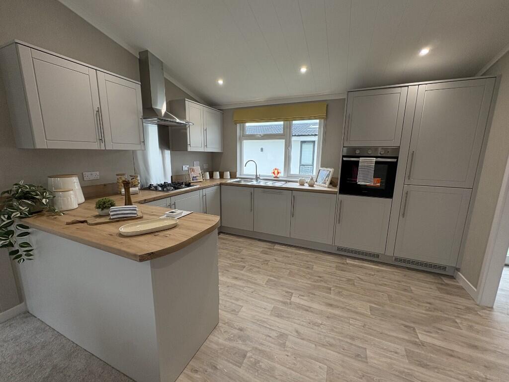 Main image of property: Sandy Bay,
Canvey Island,
Essex,
SS8 0DB