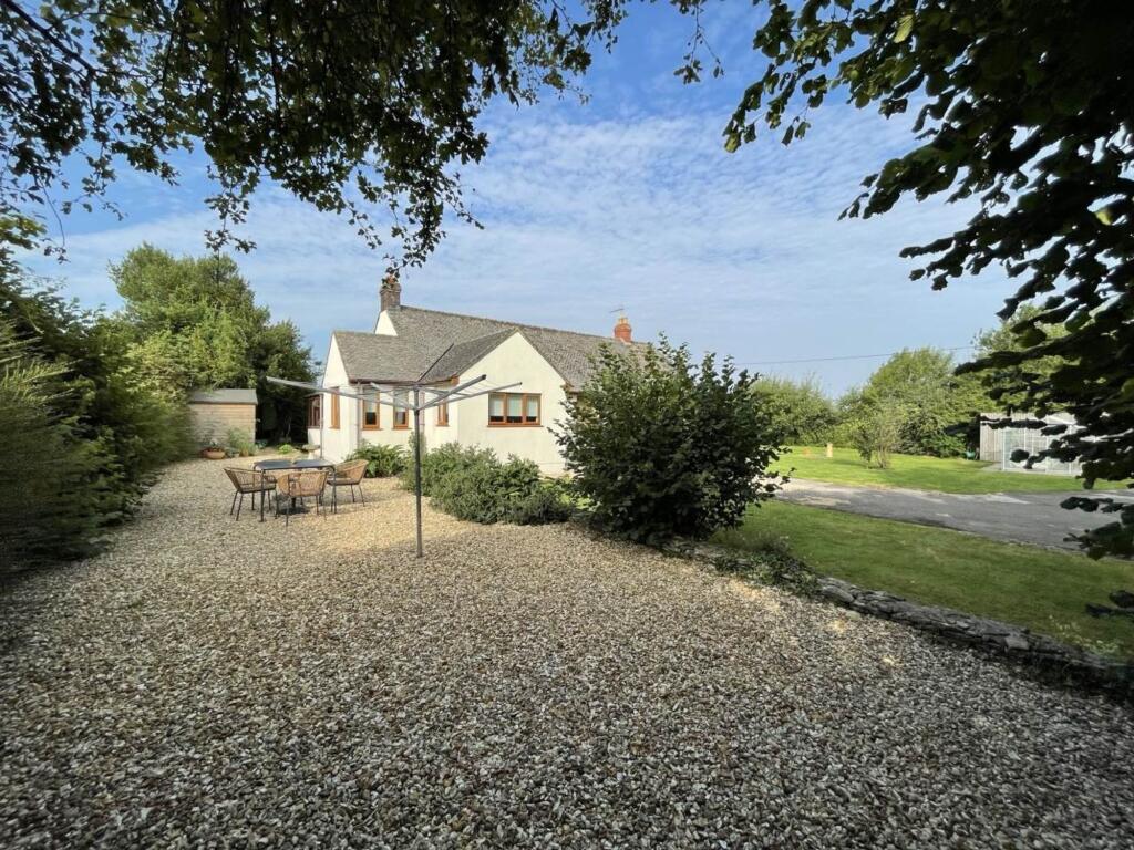 House in Dodington, South Gloucestershire - More