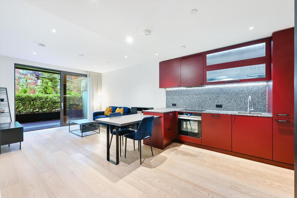 Apartment in London - View 3
