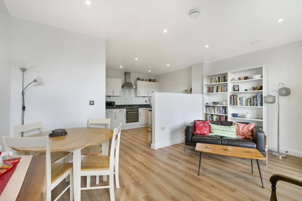 Main image of property: Duckham Court, 8 Nauticus Walk, London, E14