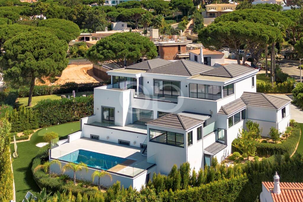 Main image of property: Algarve, Almancil