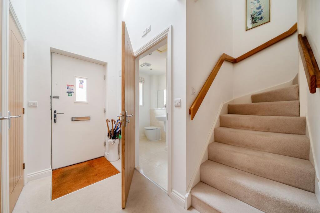 House in Southampton - View 5