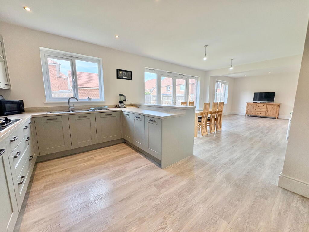 Additional image 4 of Hopton Close, Amington, Tamworth, B77 4GW