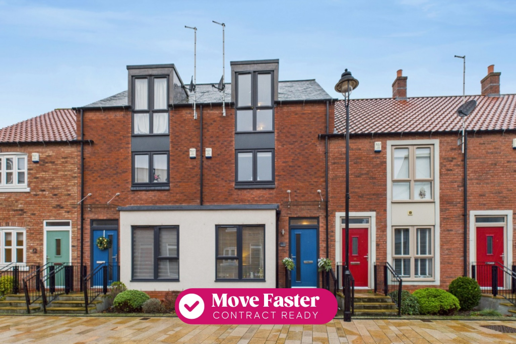 Main image of property: Scotts Square, Hull, HU1 1AU
