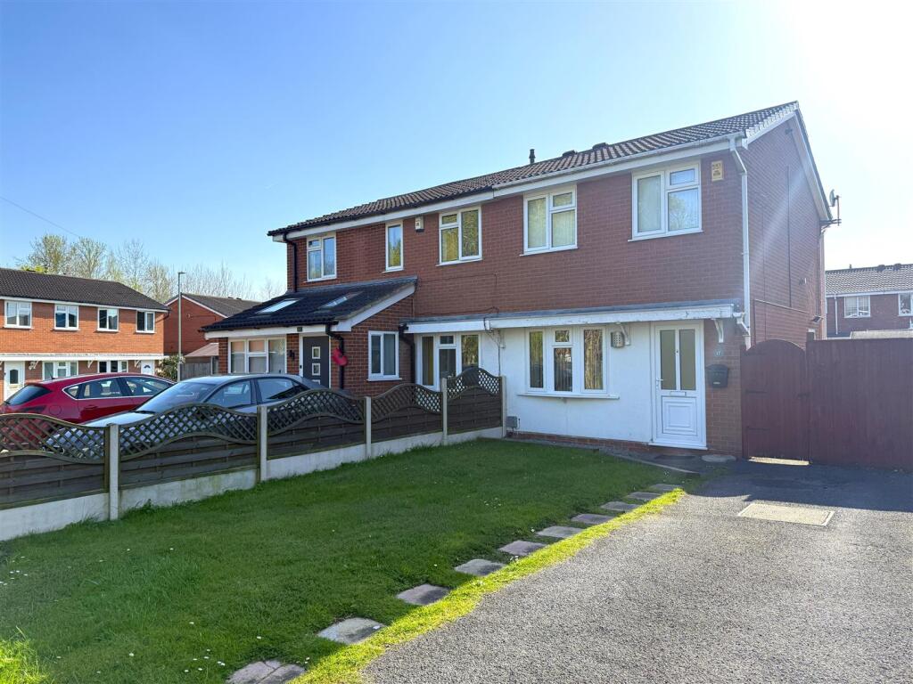 Main image of property: Buckingham Close, Stretton, Burton-On-Trent