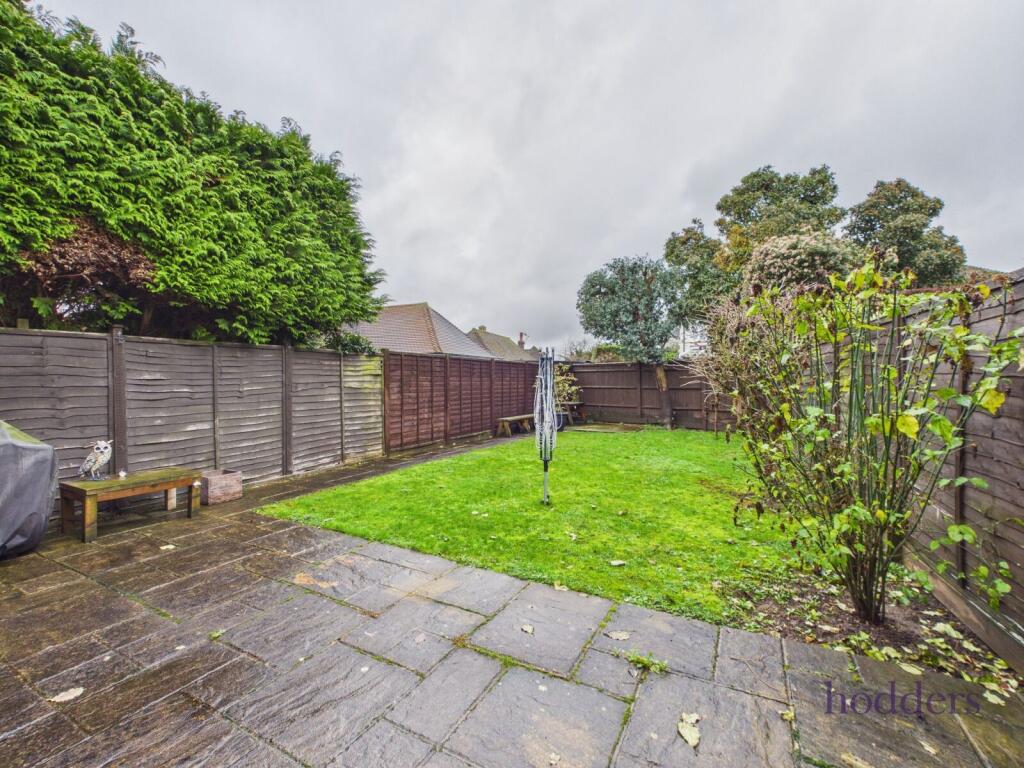 Chertsey, Surrey, KT16 photo 4