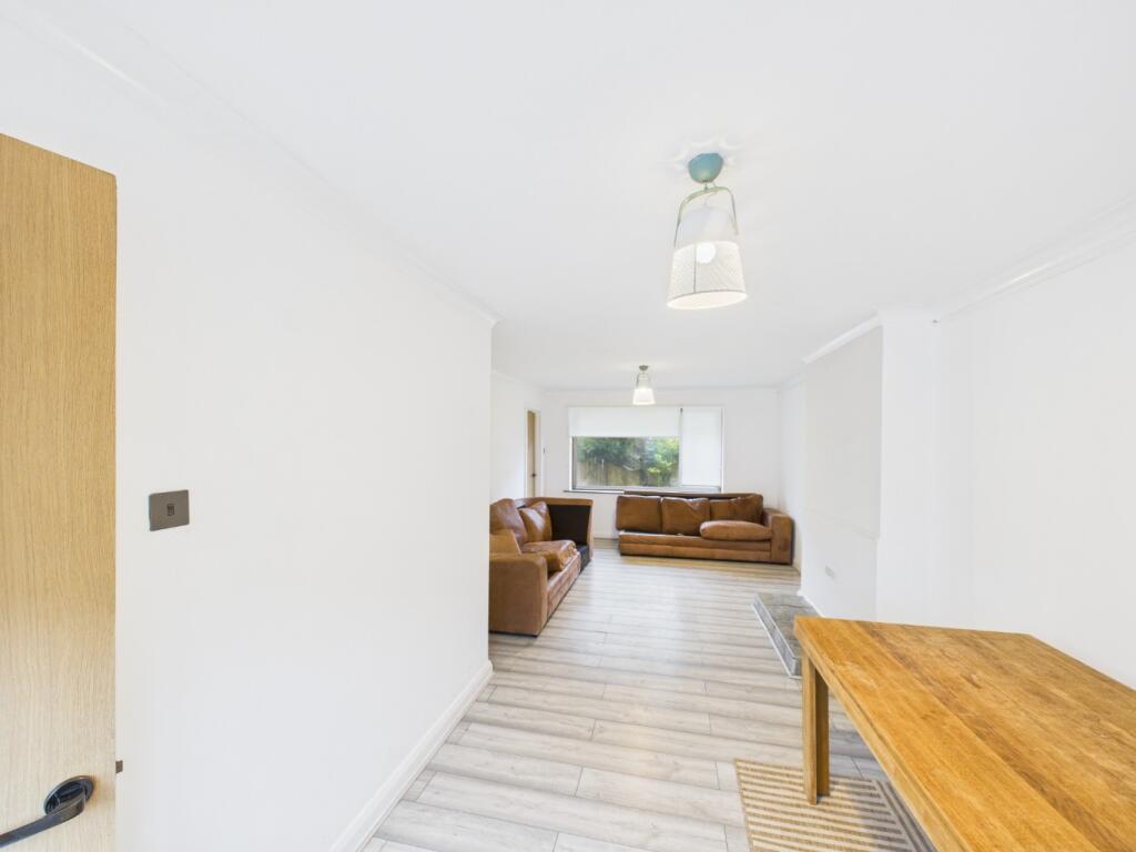 Cotterdale, Hull, HU7 4AB photo 4