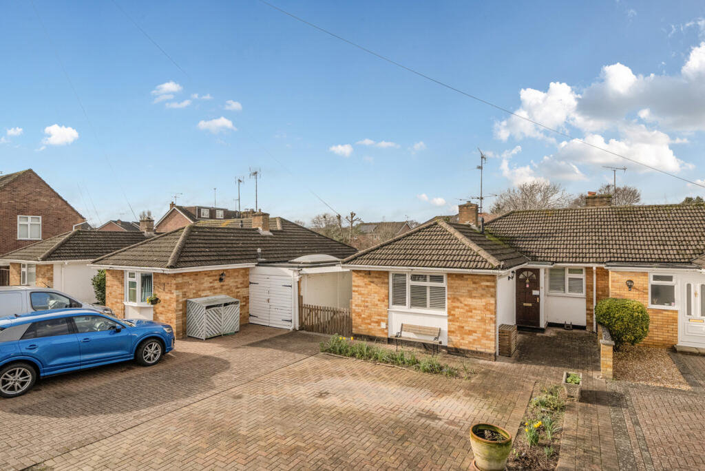 Main image of property: Ravensbourne Drive, Woodley, Reading, Berkshire, RG5