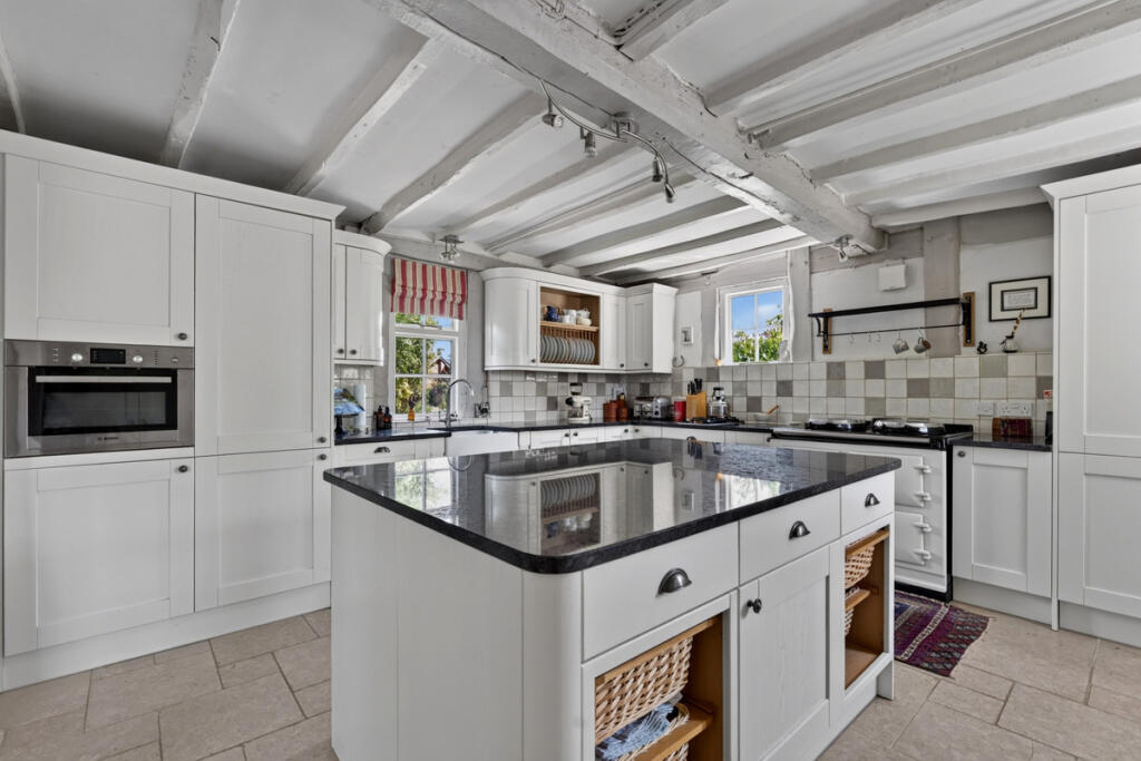 House in Worcester - View 4