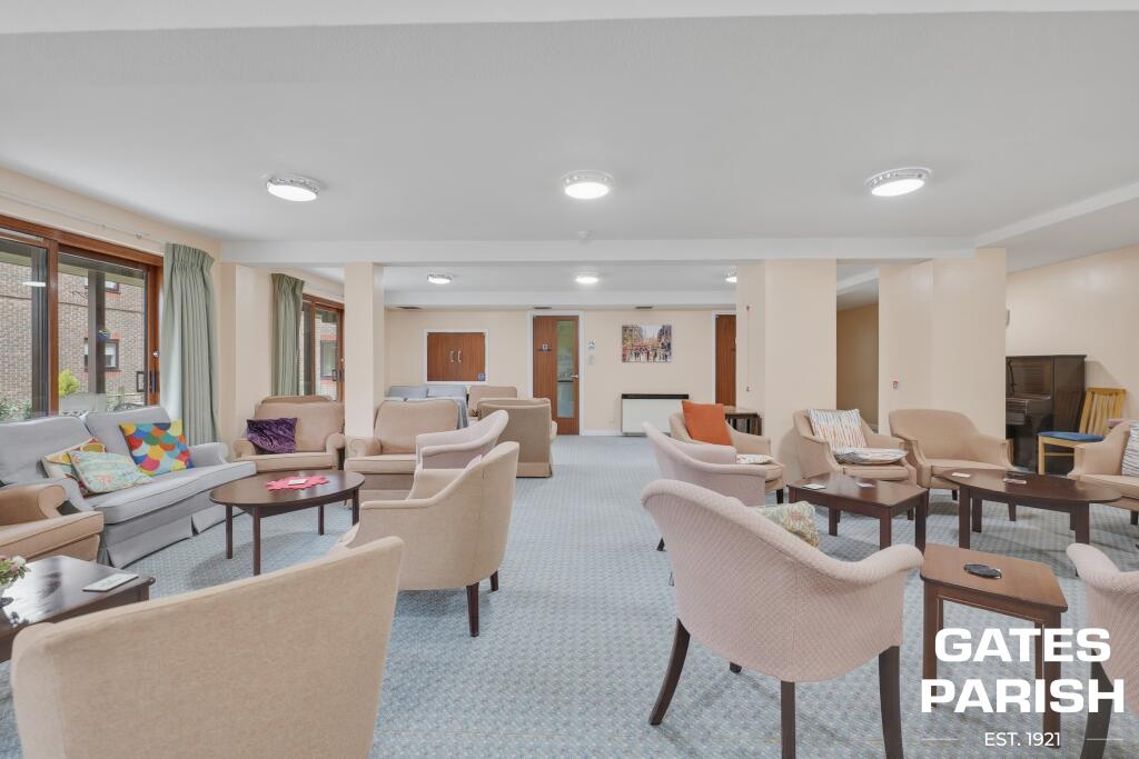 Primrose Court, White Lyon Road, Brentwood, CM14 photo 3