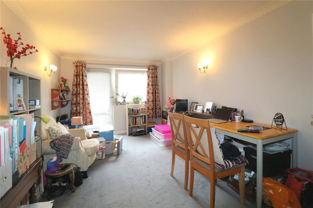 Mount Hermon Road, Woking, Surrey, GU22 photo 3