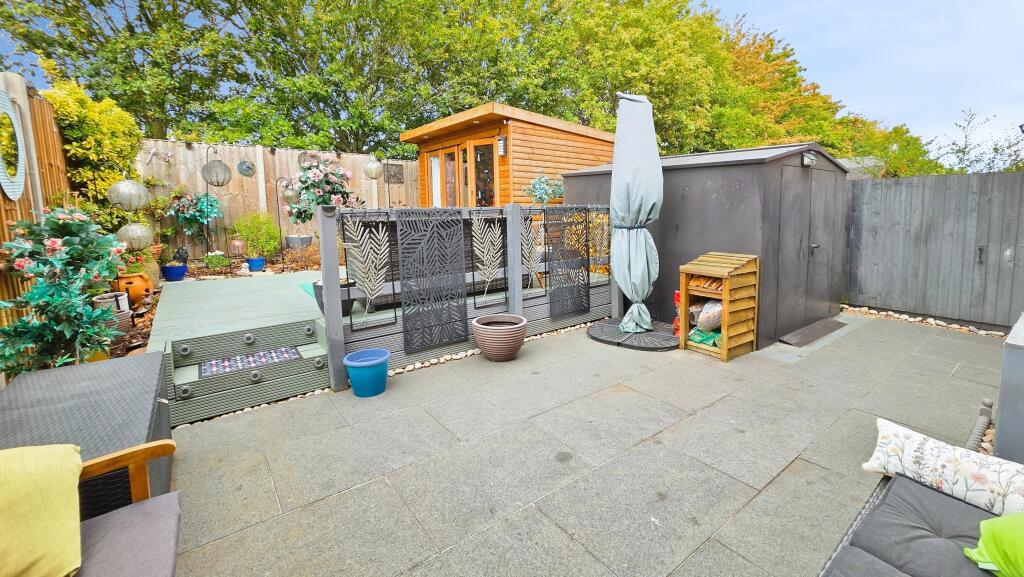 House in Nottingham - View 2