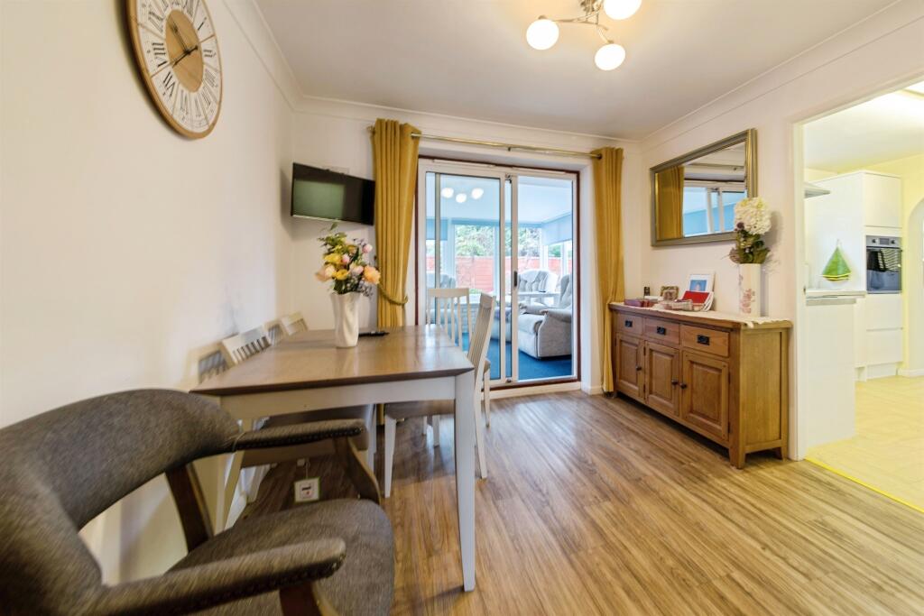 House in South Kesteven, Bourne - More