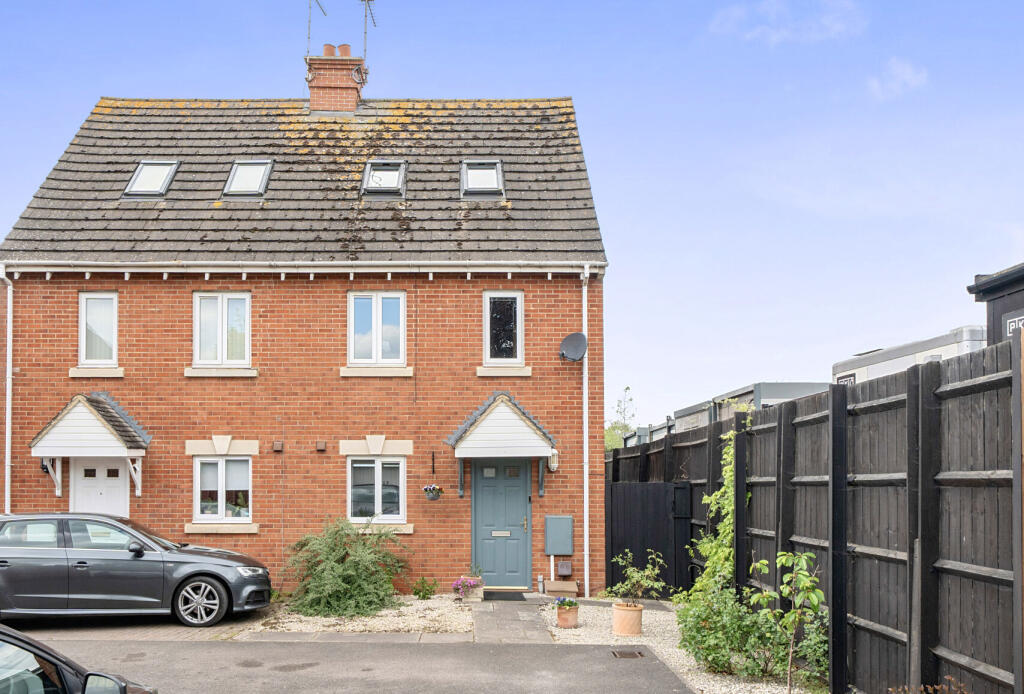 Main image of property: Hanson Gardens, Bishops Cleeve, Cheltenham, GL52