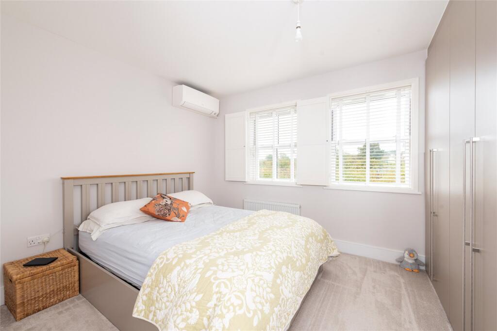 Fletton Drive, Newton Longville, Milton Keynes, Buckinghamshire, MK17 photo 3