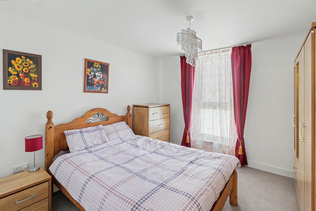 Apartment in Derby - View 4