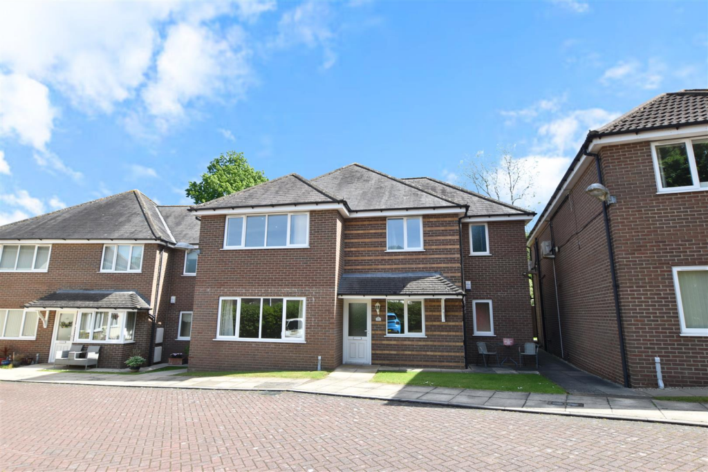 Main image of property: Penny Mews, Watham
