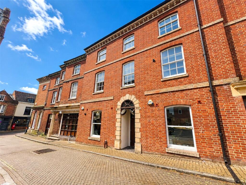 Main image of property: Westgate Chambers, Staple Gardens, Winchester, Hampshire, SO23
