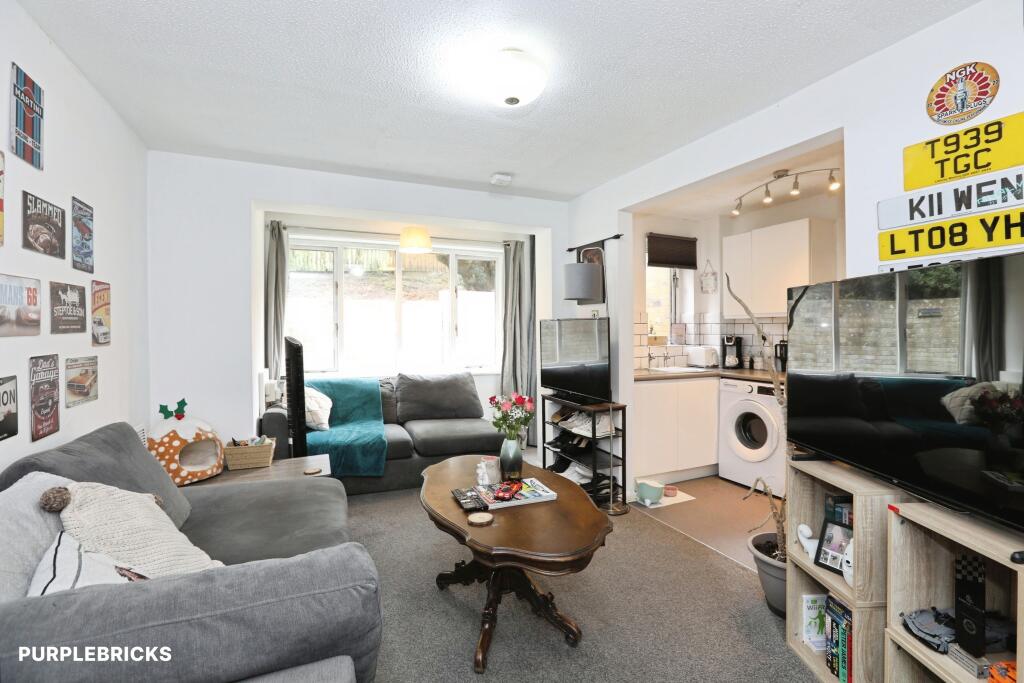 House in Tunbridge Wells, Southborough - View 5