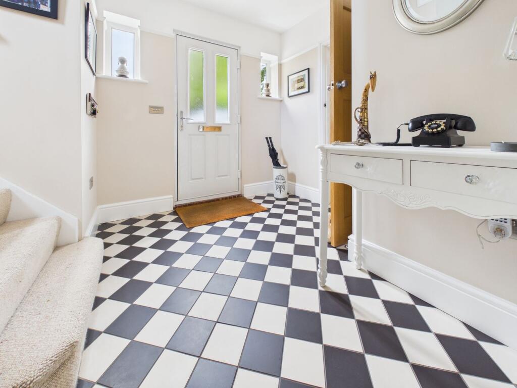 House in North Hertfordshire, Jubilee Industrial Centre - View 4