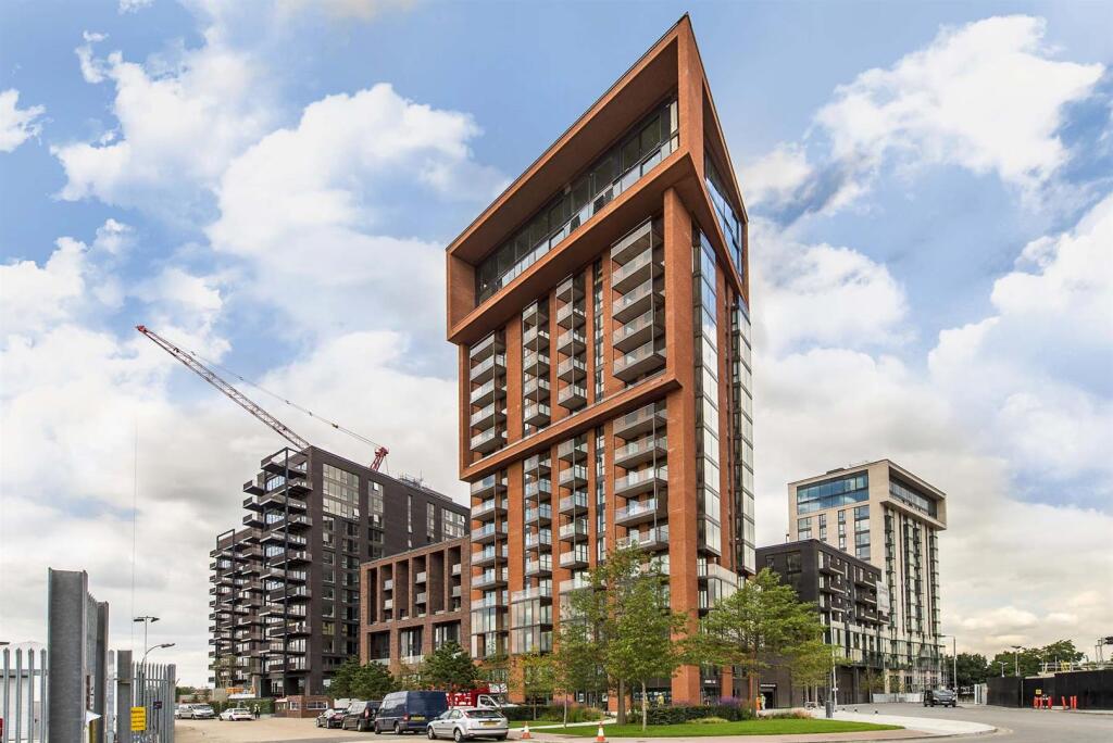 Ambassador Building, Embassy Gardens, 5 New Union Square, Nine Elms, London, SW11 photo 4
