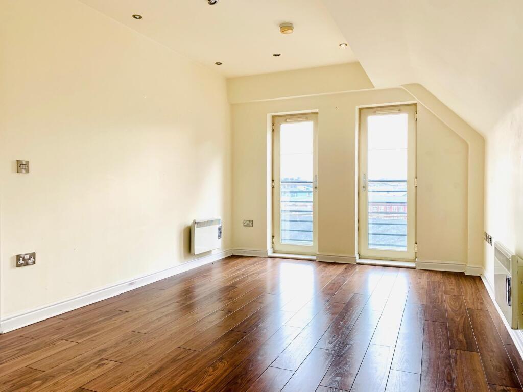 Apartment in Lincoln - More