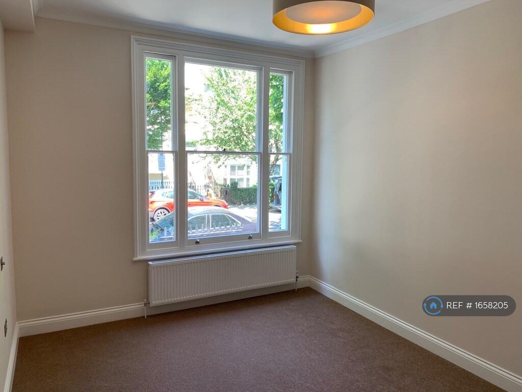 2 bedroom maisonette for rent