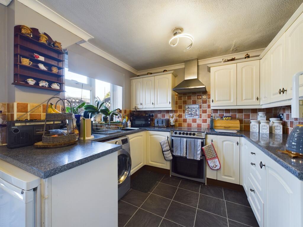 Northlands Close, Stanford-Le-Hope, SS17 photo 3