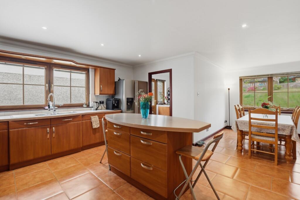 Dennistoun Road, Langbank, PA14 - View 5