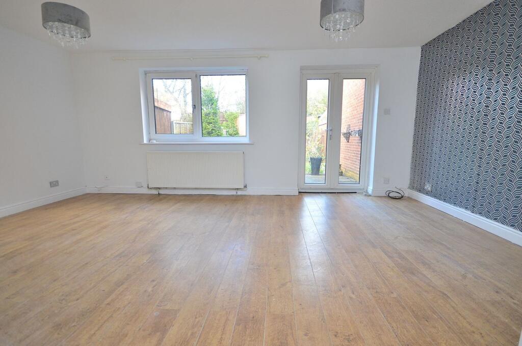 House in Northampton, West Northamptonshire - View 2