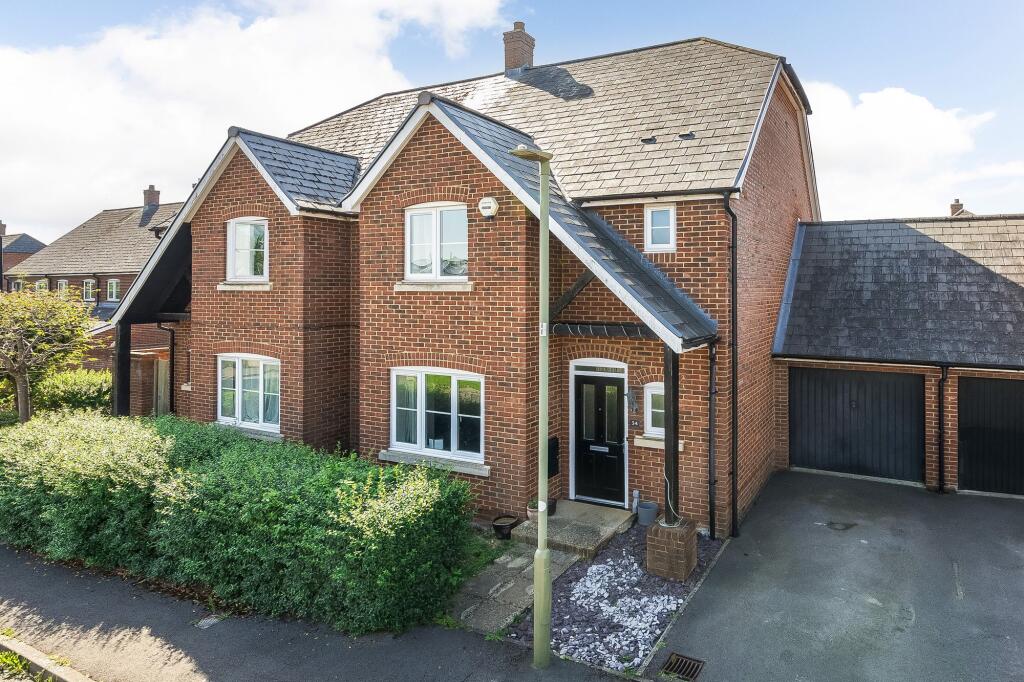 3-bed semi-detached on Cranbrook Drive, Kennington, OX1, £475,000