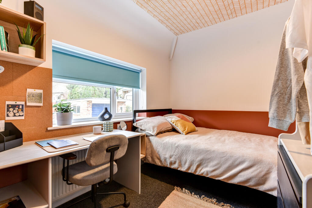 1 bedroom house share for rent